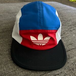 ADIDAS Biking/Running Hat, one size fits all, GREAT CONDITION, NEVER WORN!